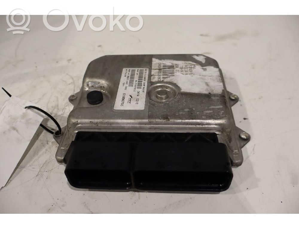 Unidad de control/módulo de la bomba de inyección de combustible   TOTAL