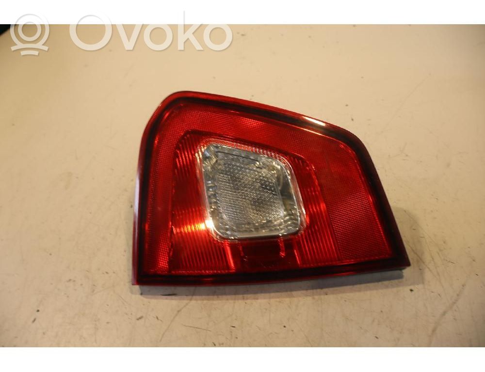 Suzuki Ignis Luces portón trasero/de freno 