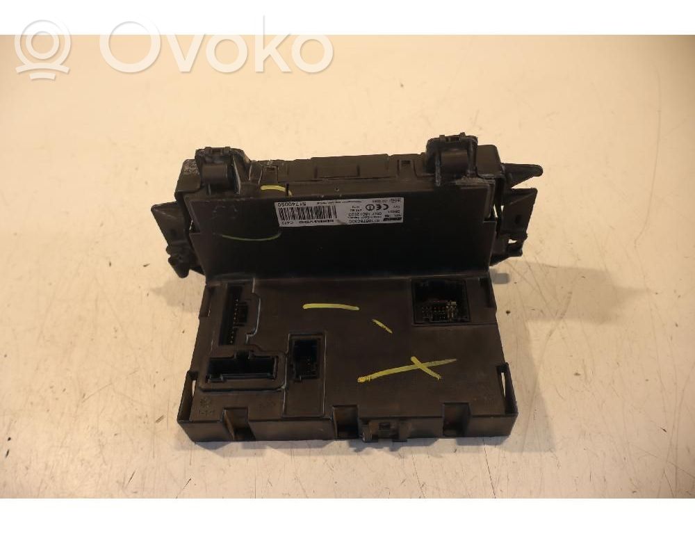 Fiat Panda II Ramka / Moduł bezpieczników 