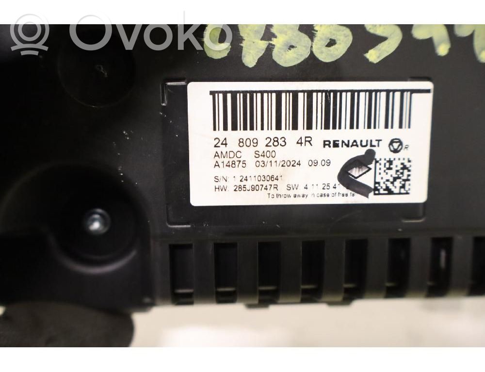 Renault Captur II Speedometer (instrument cluster) 