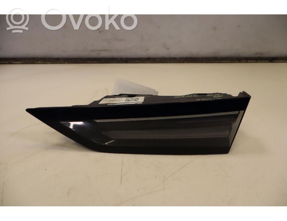 Renault Scenic E-Tech V Takaluukun takavalot 