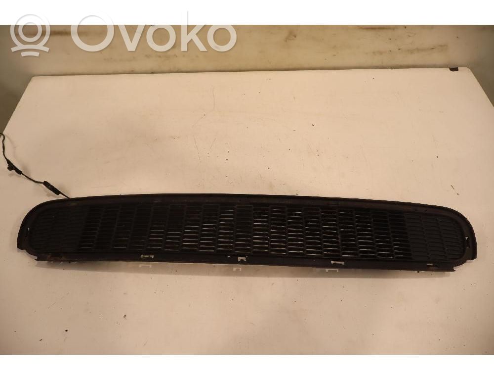 Kühlergrill   2751236