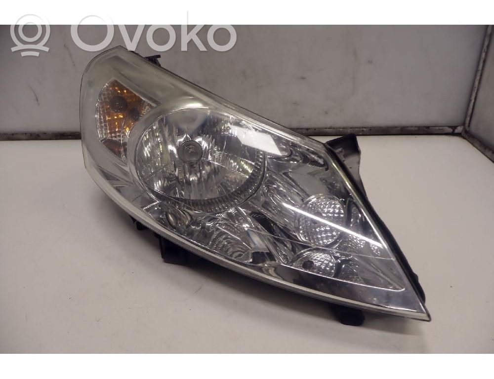 Toyota Proace Lampa przednia 