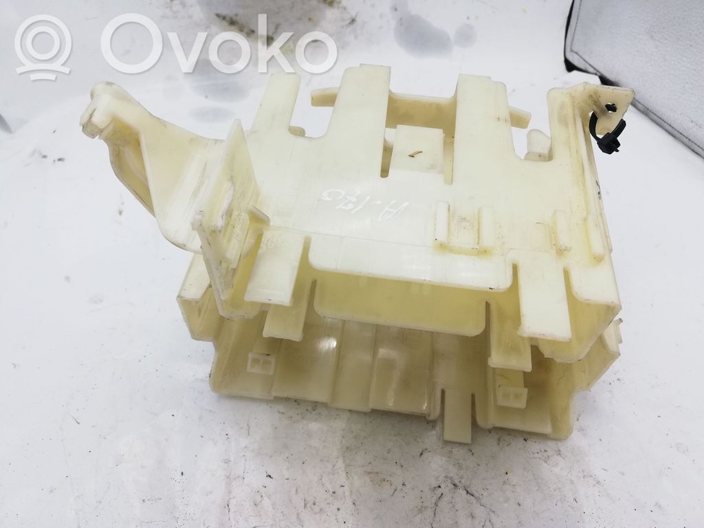 BMW 3 E90 E91 Kita salono detalė 