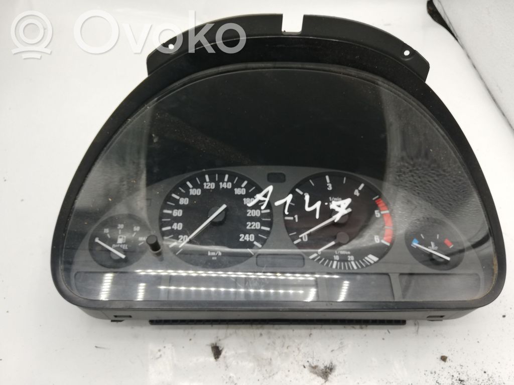 BMW 5 E39 Speedometer (instrument cluster) 