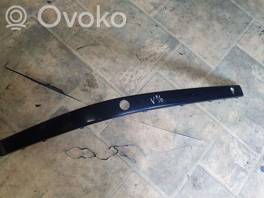 BMW 5 E39 Rear bumper trim bar molding 