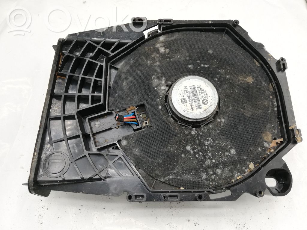 BMW 3 E90 E91 Altavoz subwoofer 