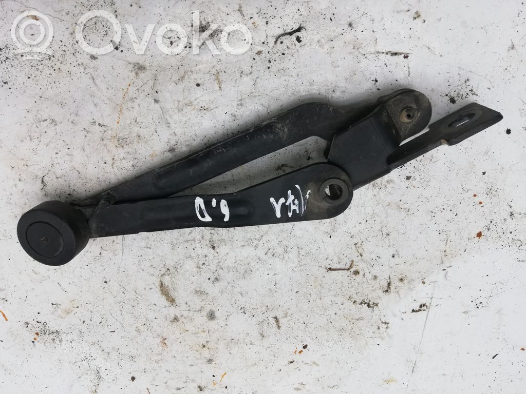 Volvo XC90 Tailgate check strap stopper 