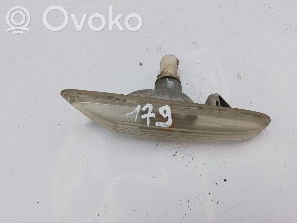 BMW 5 E60 E61 Front fender indicator light 