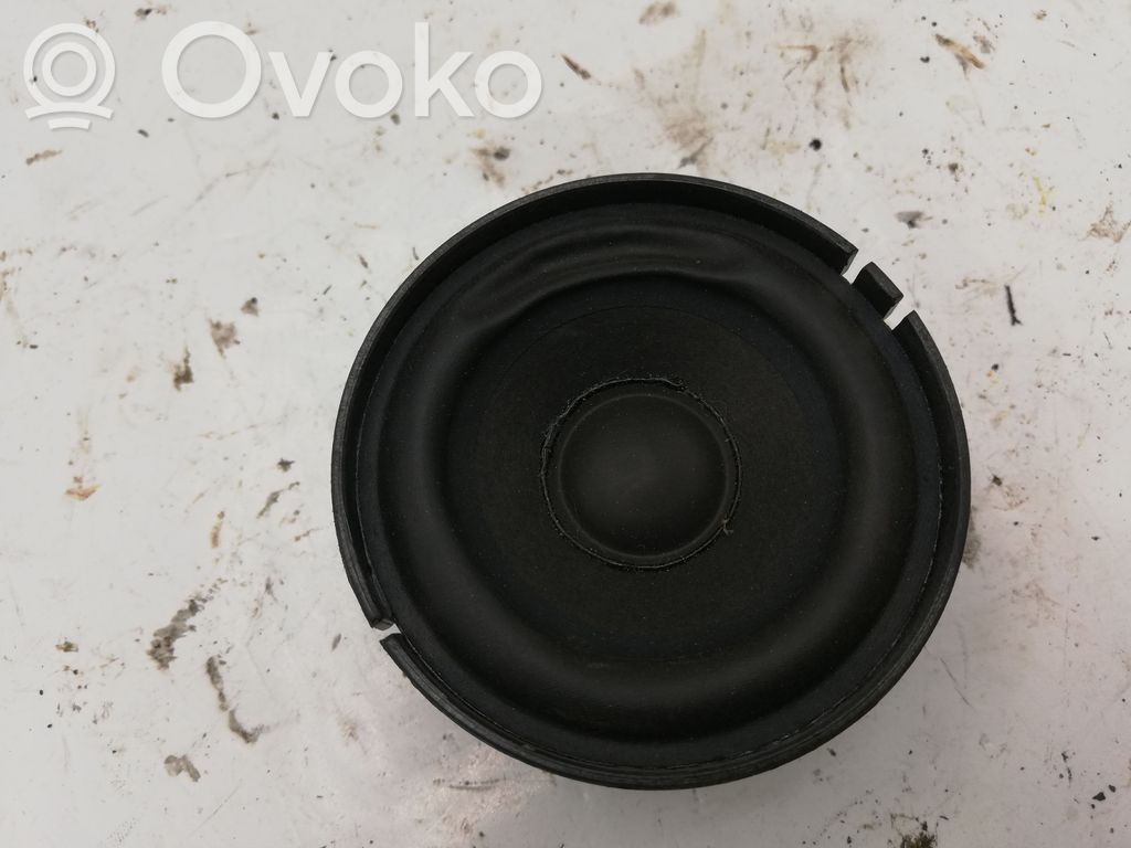 BMW 3 E90 E91 Garsiakalbis (-iai) priekinėse duryse 