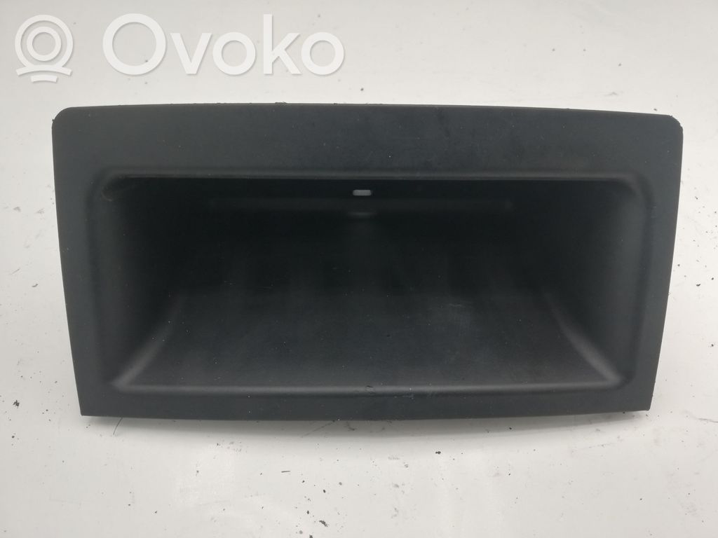 BMW 5 E60 E61 Glove box 