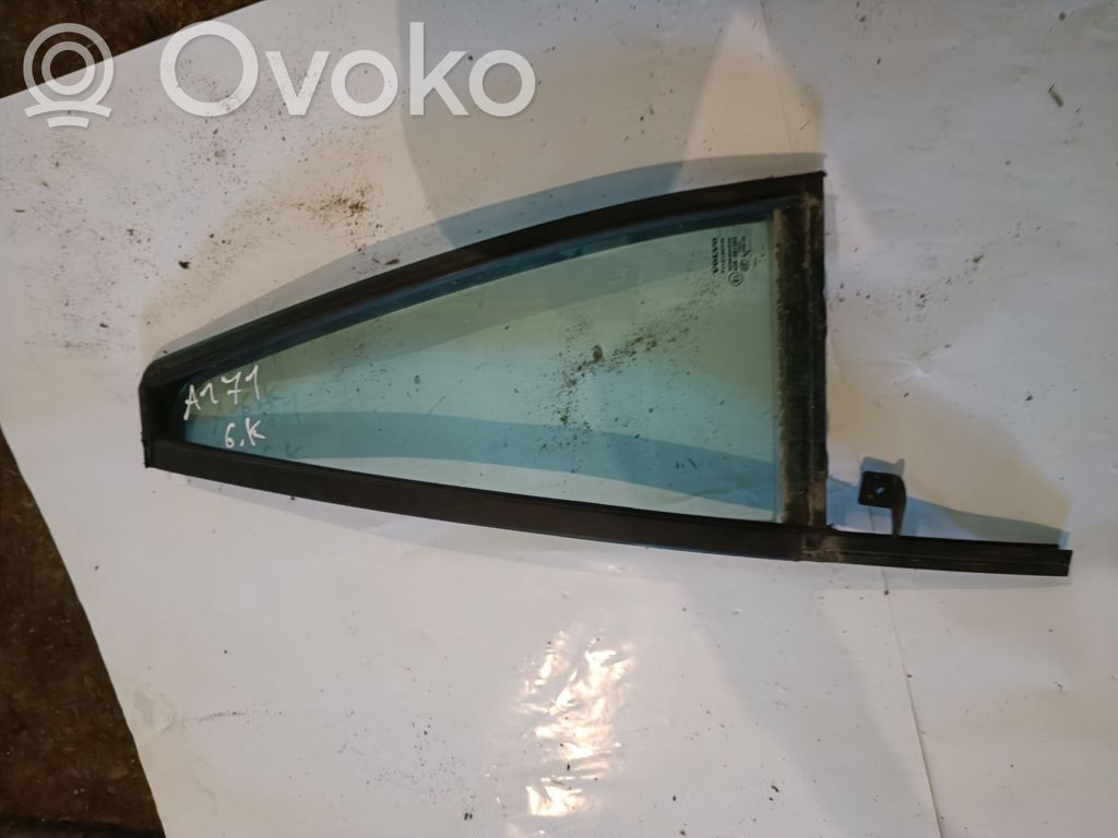 Volvo XC90 Rear vent window glass 
