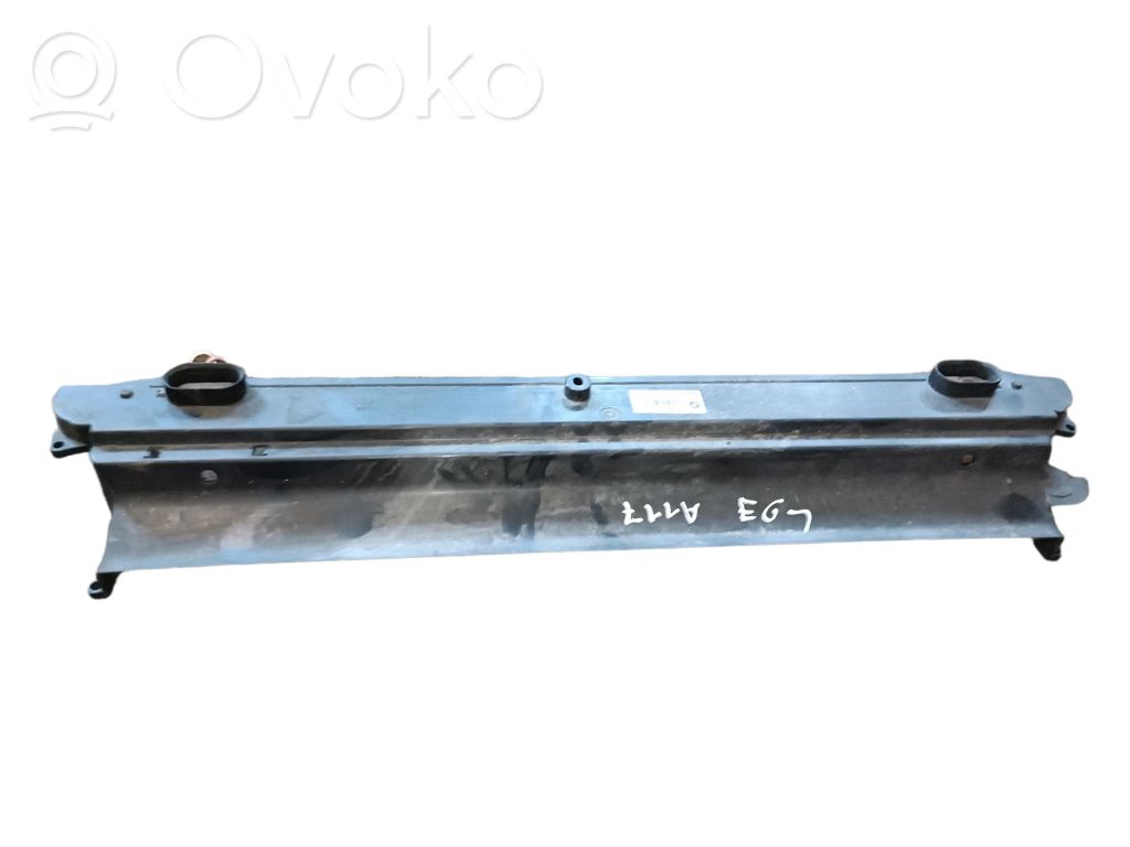 BMW 5 E60 E61 Radiatoru dekoratīvā apdare 