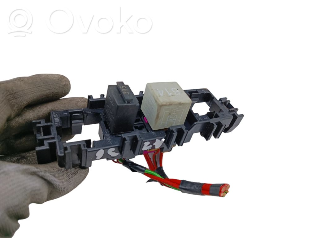 Audi A6 S6 C6 4F Fuse module 