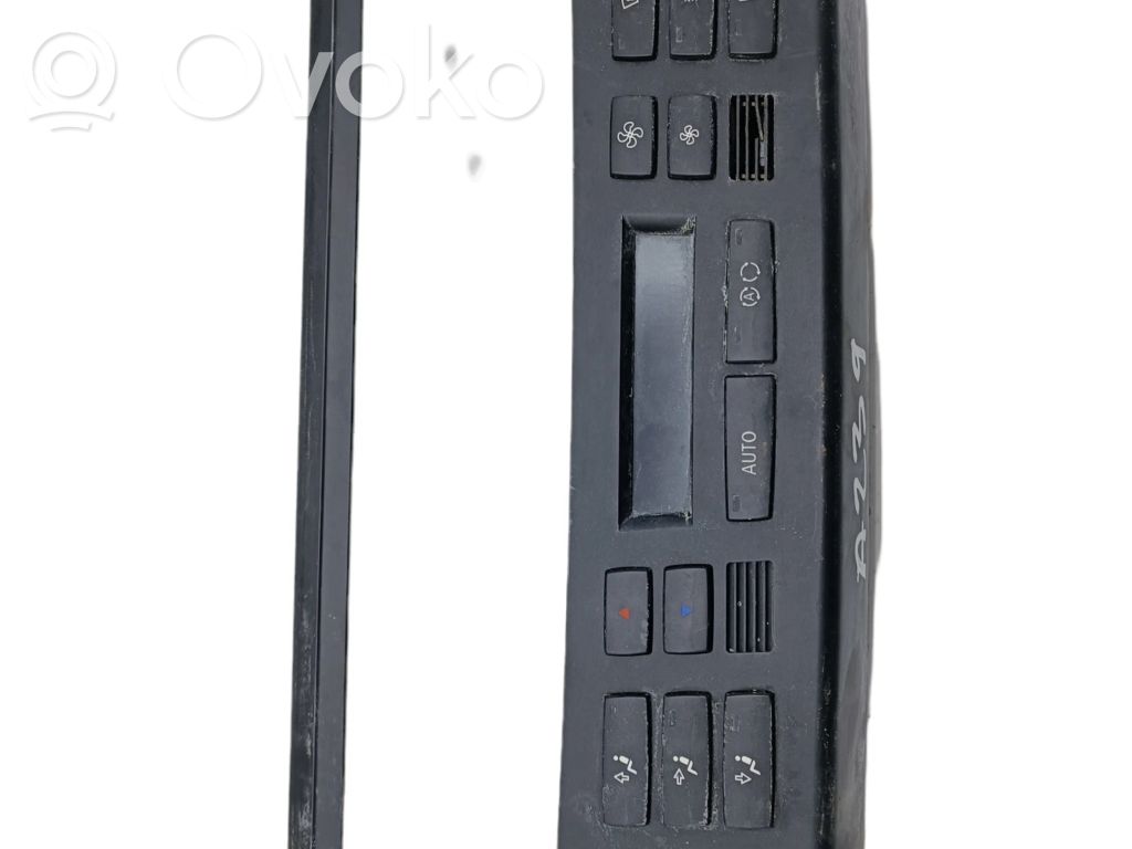 BMW X3 E83 Climate control unit 