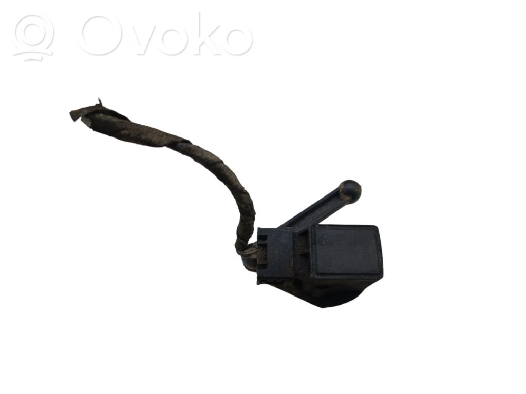 Headlight/headlamp level sensor   1093698