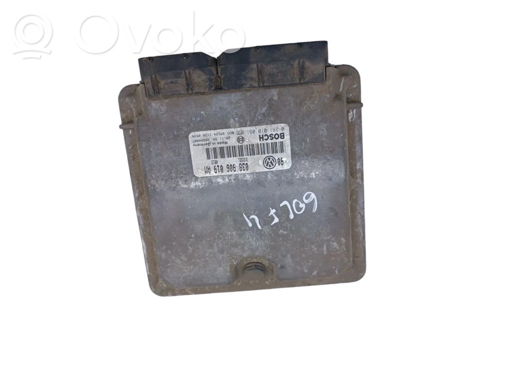 Volkswagen Golf IV Engine control unit/module 
