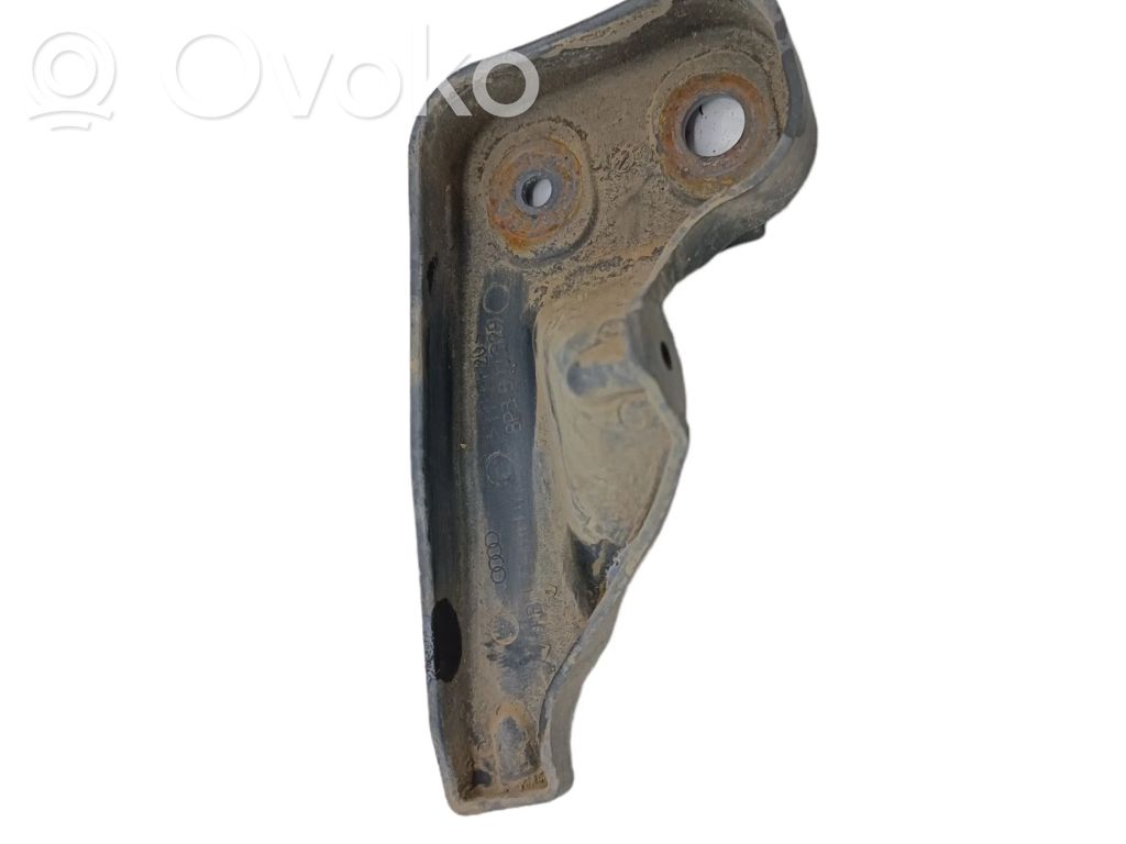 Audi A3 S3 8P Soporte de montaje del parachoques trasero 