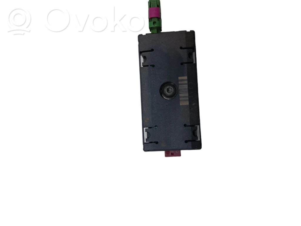 BMW X5 E70 Antenos stiprintuvas 