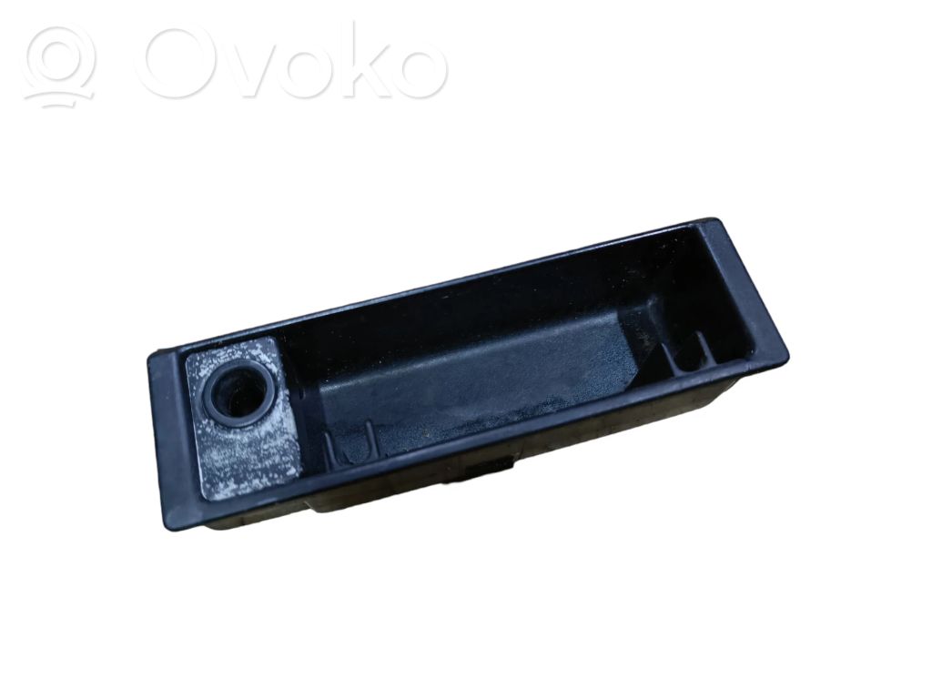 BMW 3 E46 Pelnutrauks 