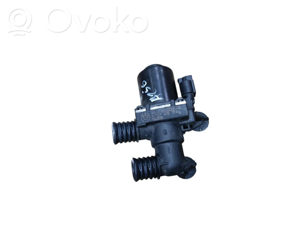 BMW 5 E60 E61 Coolant heater control valve 