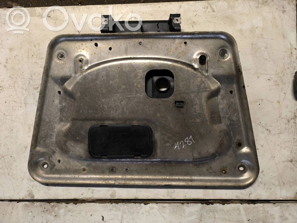 Engine splash shield/under tray   3415148,10119017