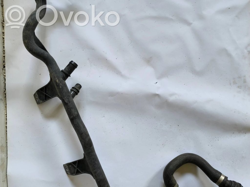 BMW 1 E81 E87 Engine coolant pipe/hose 