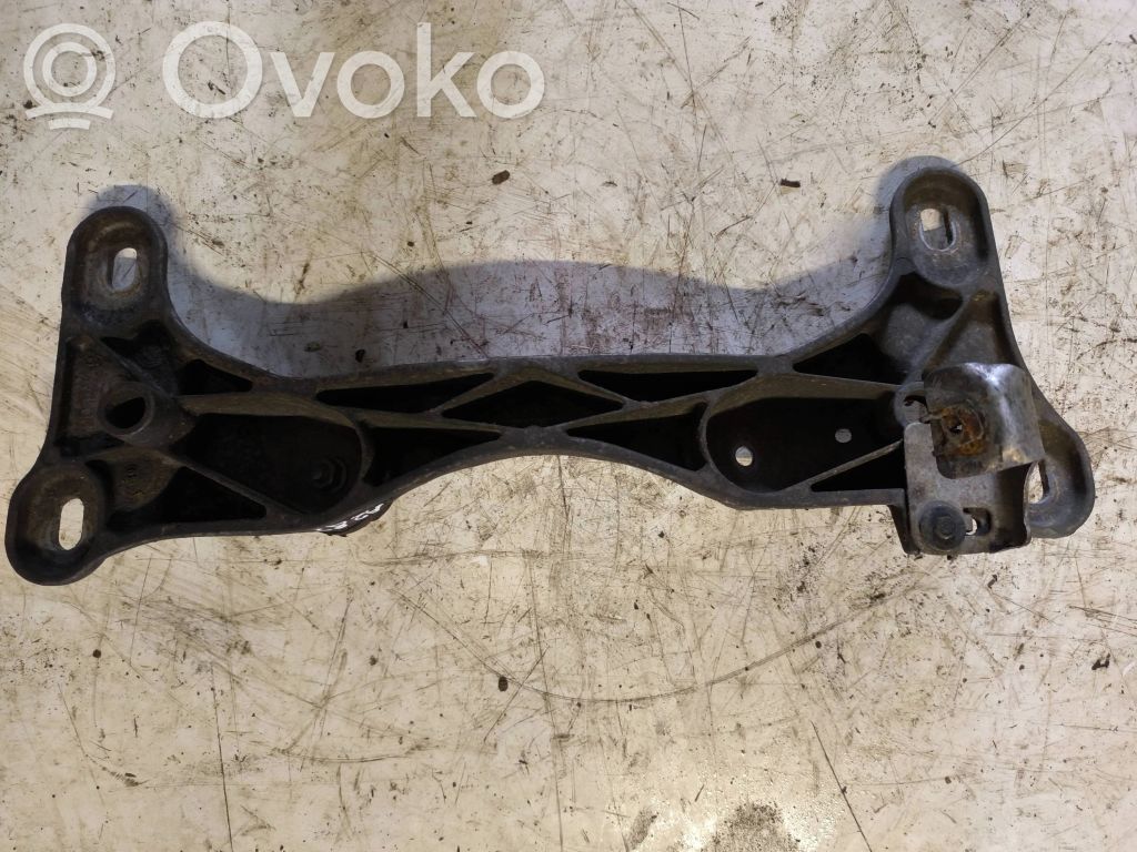 BMW 1 E81 E87 Gearbox mounting bracket 