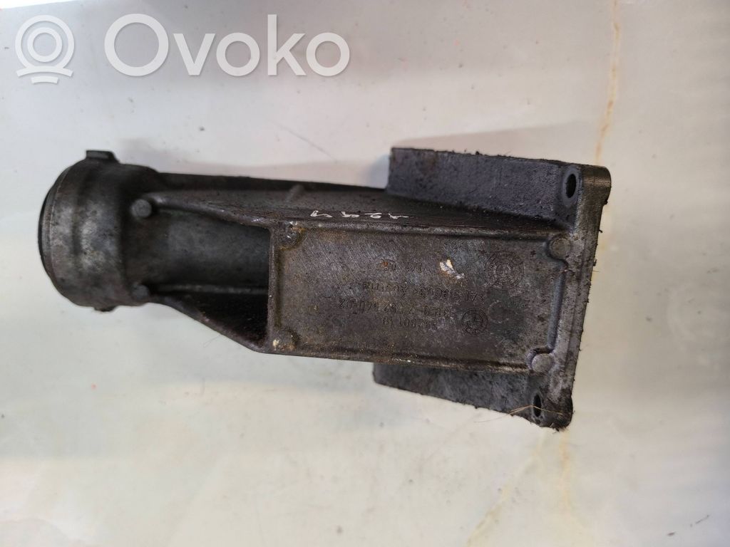BMW X5 E70 Driveshaft support bearing bracket 