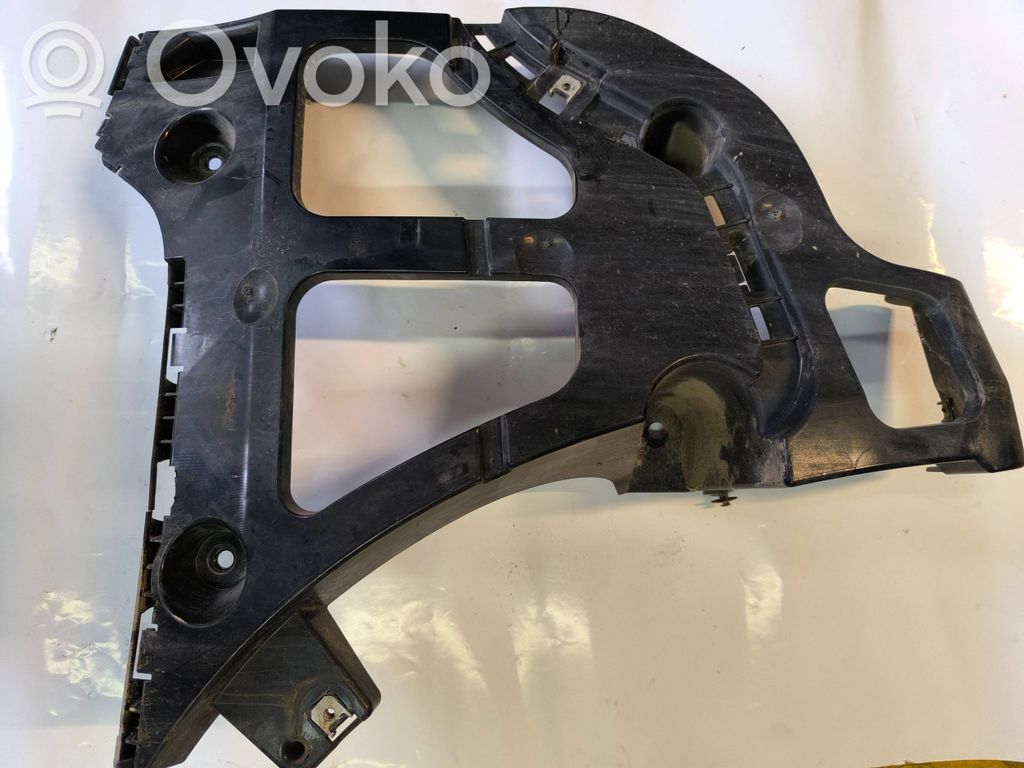 Rear bumper mounting bracket   7158445