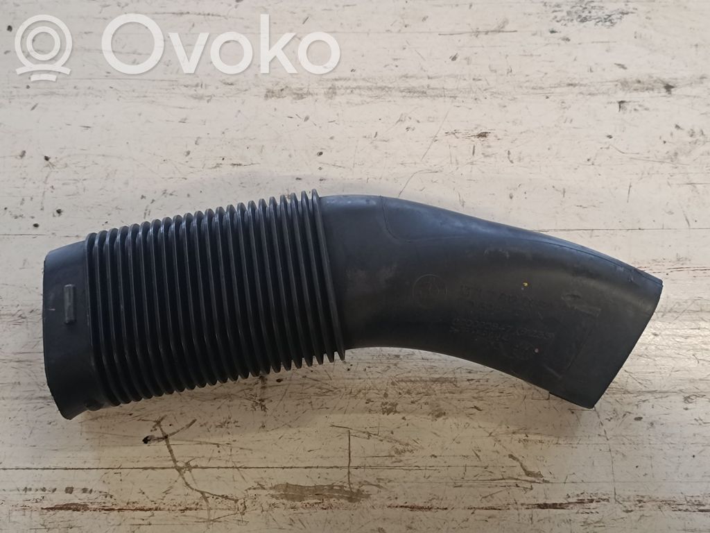 BMW X6 E71 Air intake duct part 