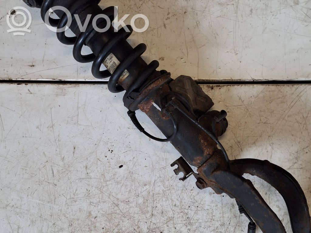 BMW X5 E70 Priekšpusē amortizators 