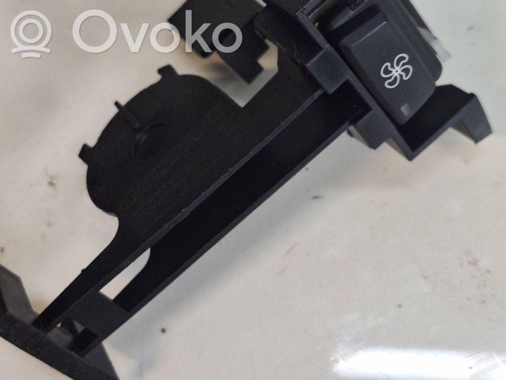 BMW X5 E70 Air conditioning (A/C) switch 
