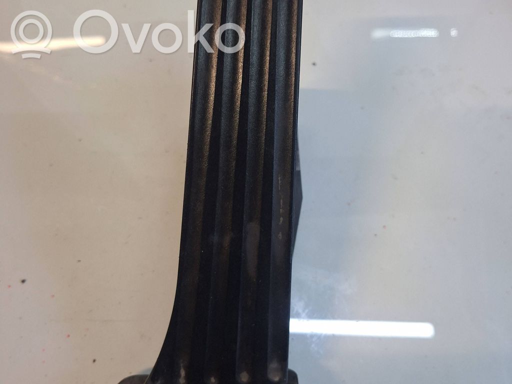 BMW X6 E71 Akceleratoriaus pedalas 