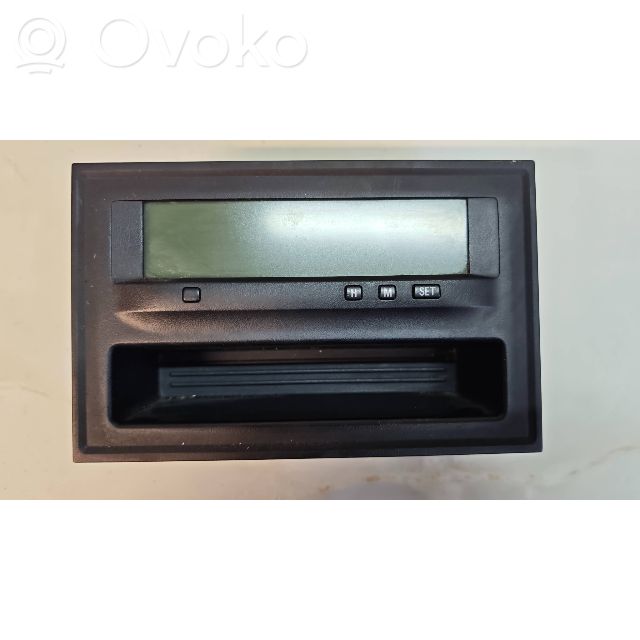 Mitsubishi Grandis Monitori/näyttö/pieni näyttö 