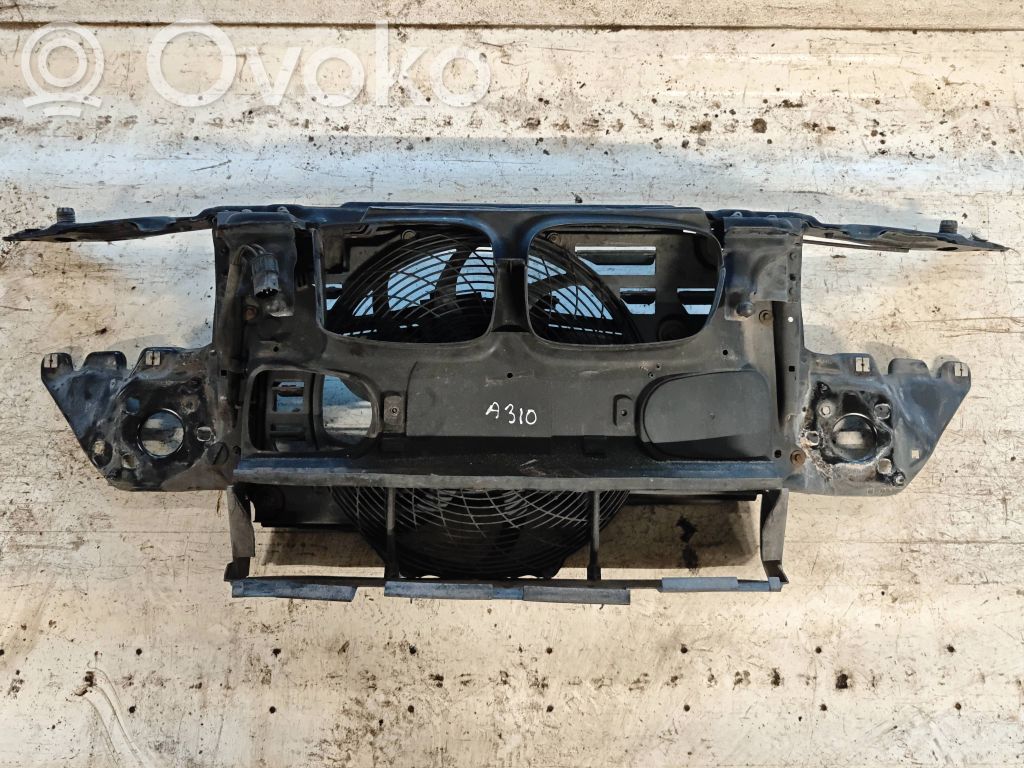 BMW 5 E39 Radiatorių panelė 