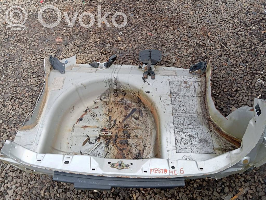 Ford Fiesta Aizmugurējā ceturtdaļa mašīnas 