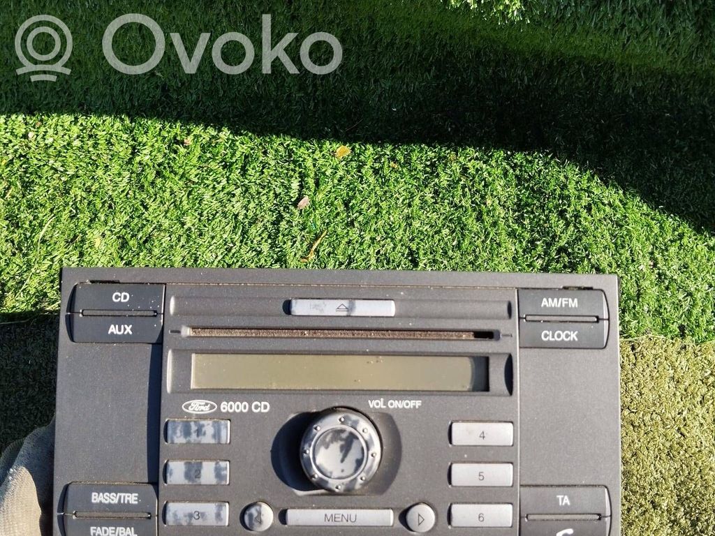 Ford Focus Radio / CD-Player / DVD-Player / Navigation 