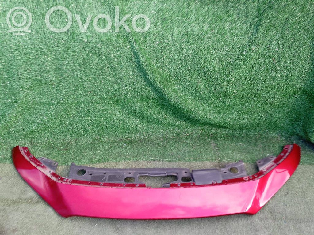 Mazda 3 Augšējais režģis 