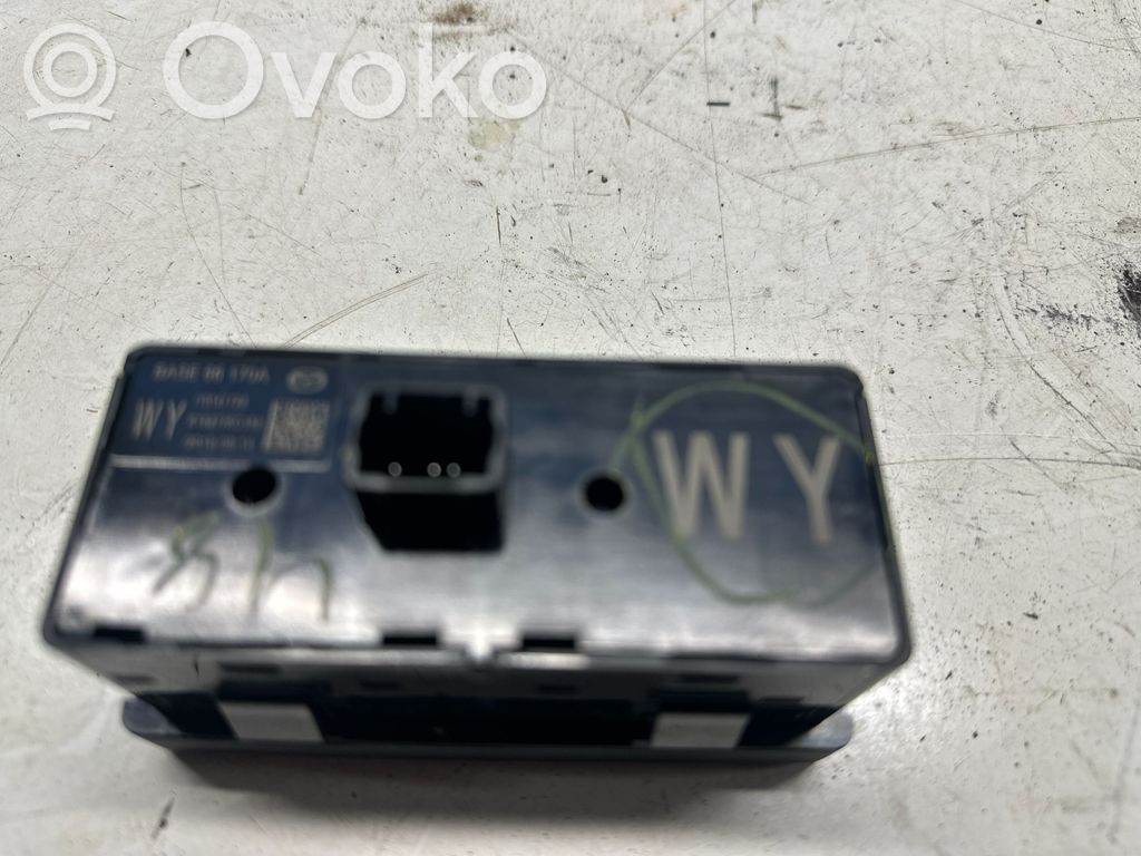 Mazda 2 Other switches/knobs/shifts 