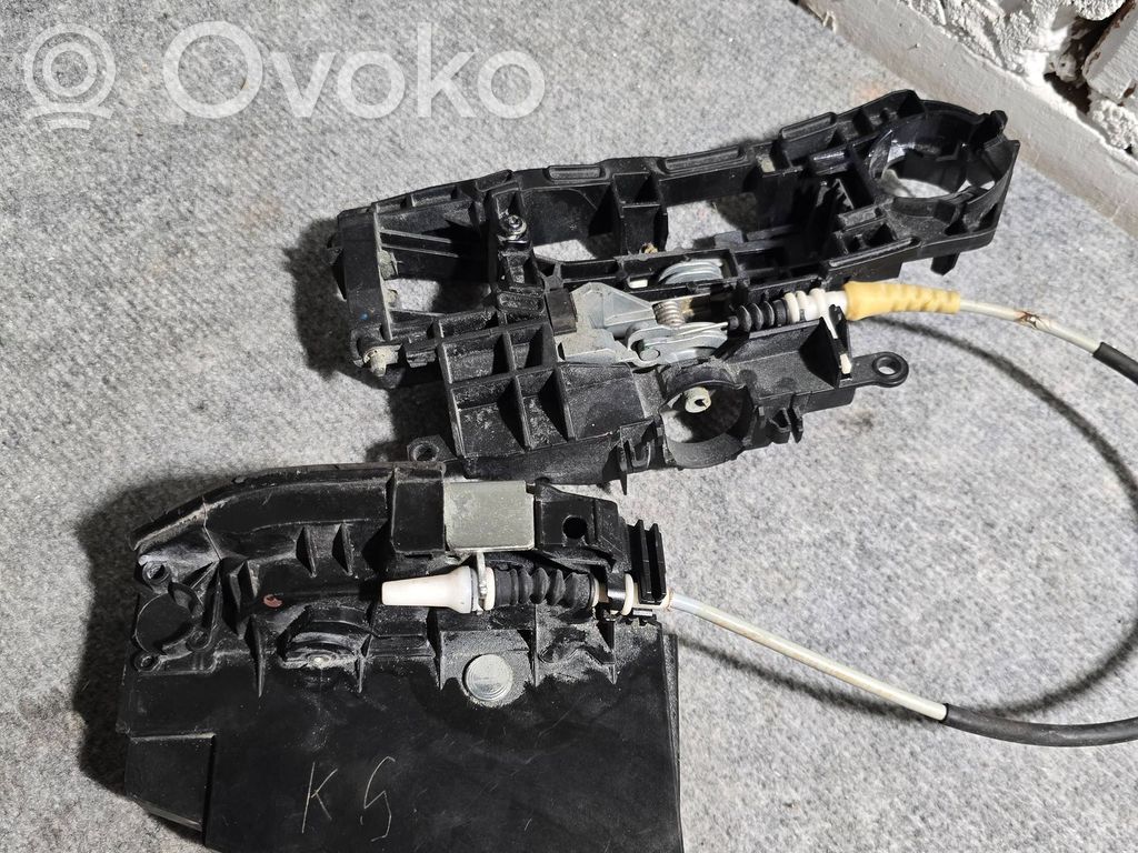 BMW 5 F10 F11 Galinių durų spyna 