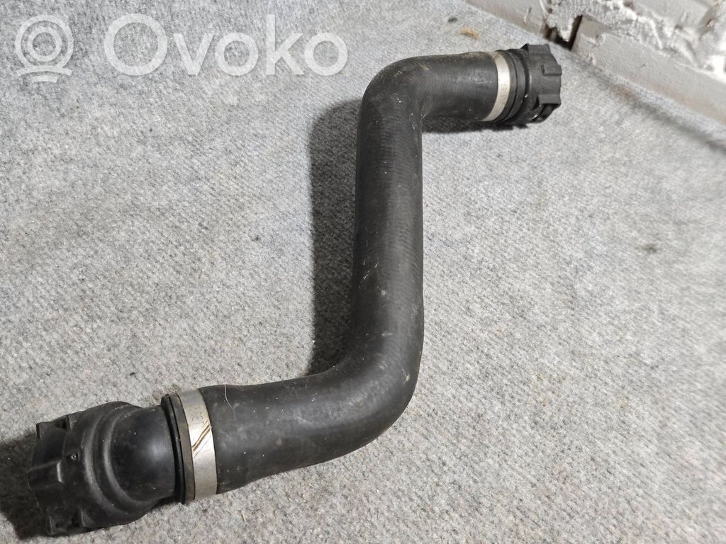BMW 5 E60 E61 Engine coolant pipe/hose 