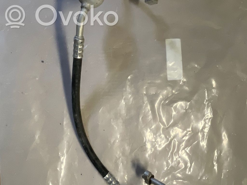 Tesla Model X Ilmastointilaitteen putki (A/C) 