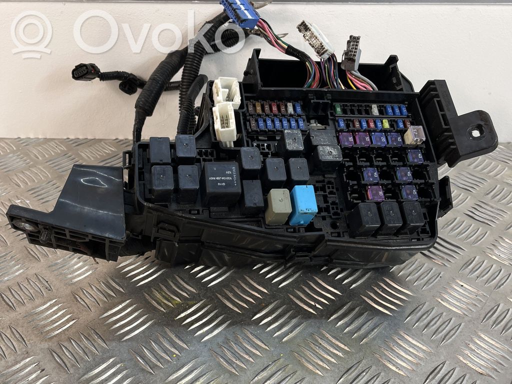 Mazda 6 Fuse module 