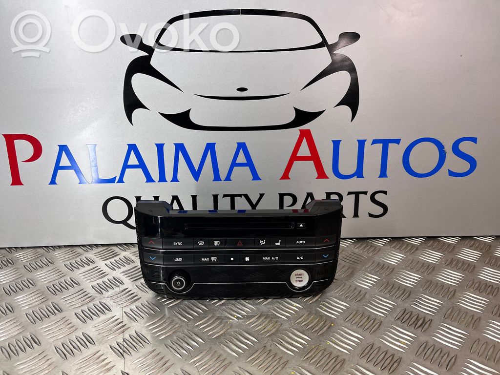 Jaguar XE Interior fan control switch 