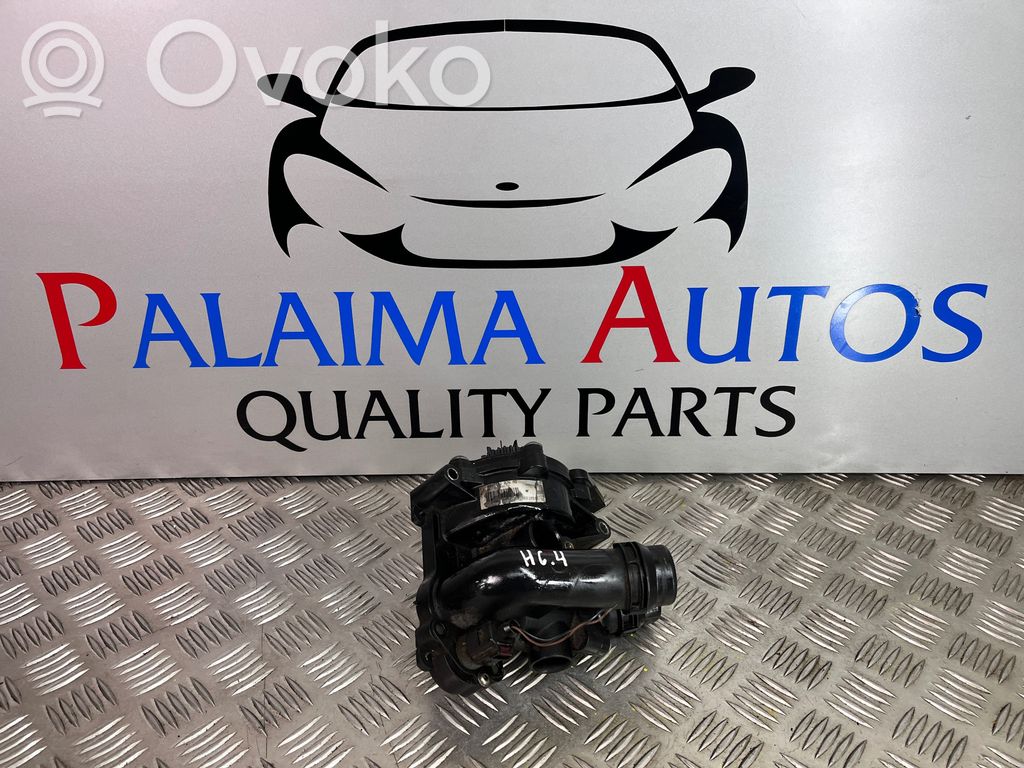 Audi A5 8T 8F Vesipumppu 