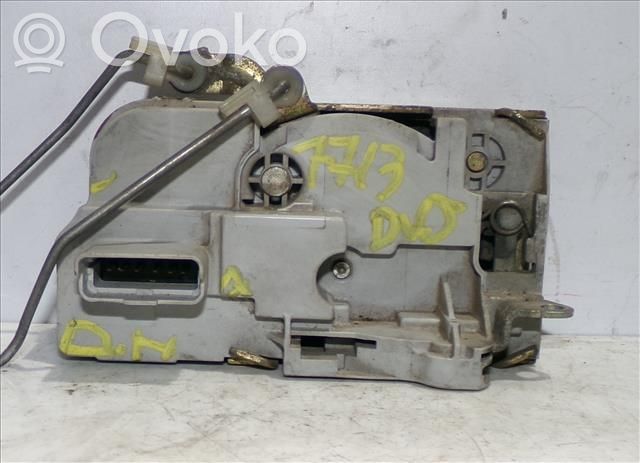 Citroen C5 Priekšpusē slēdzene 
