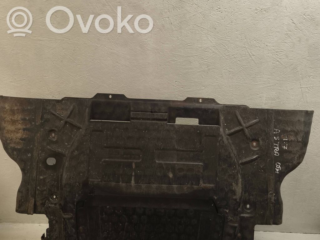 Opel Astra H Engine splash shield/under tray 