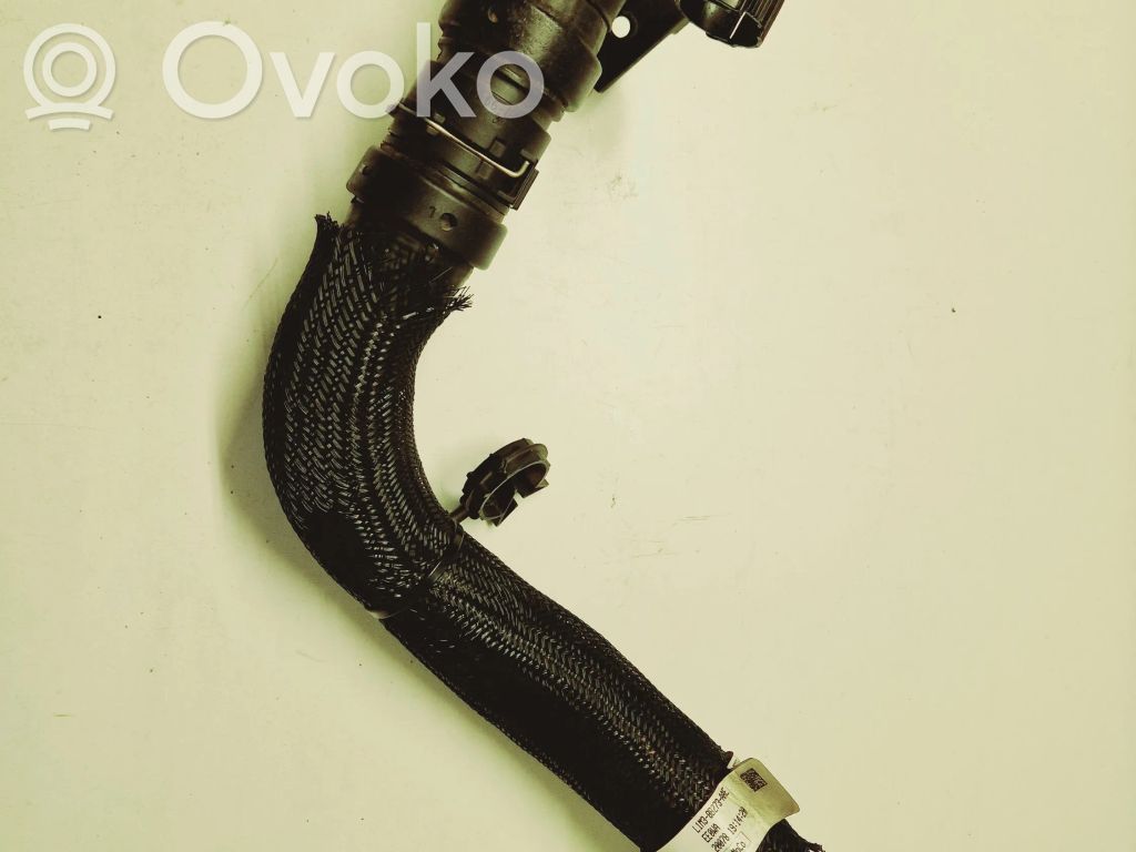 Ford Explorer VI Engine coolant pipe/hose 