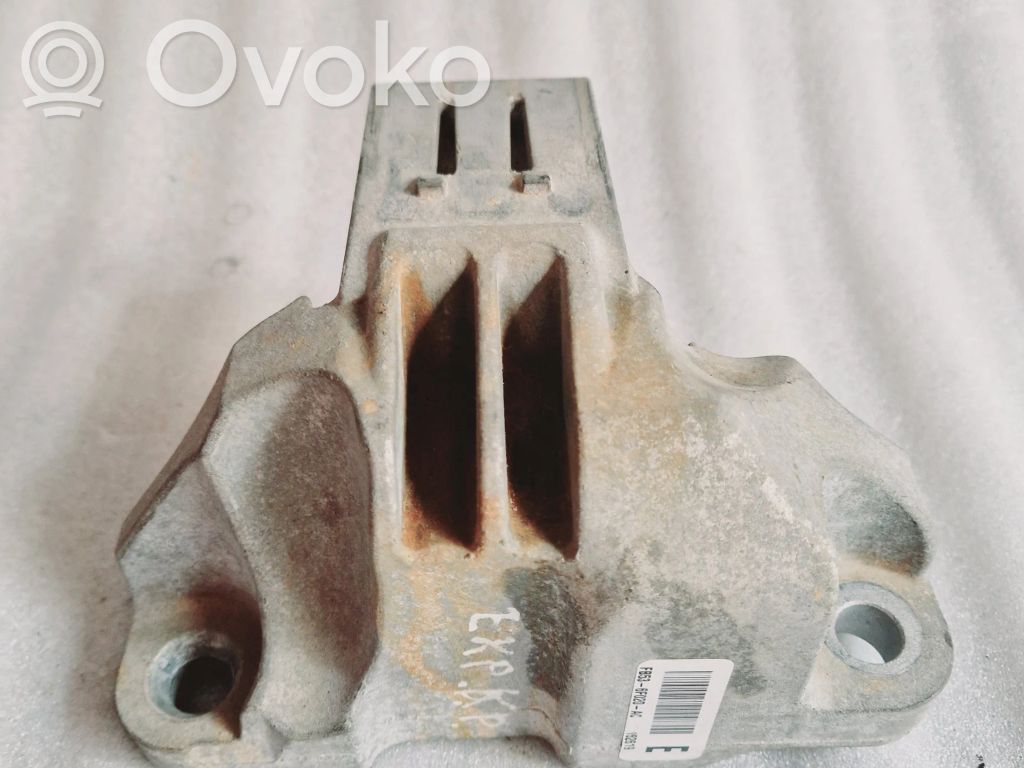 Ford Explorer V Gearbox mount 